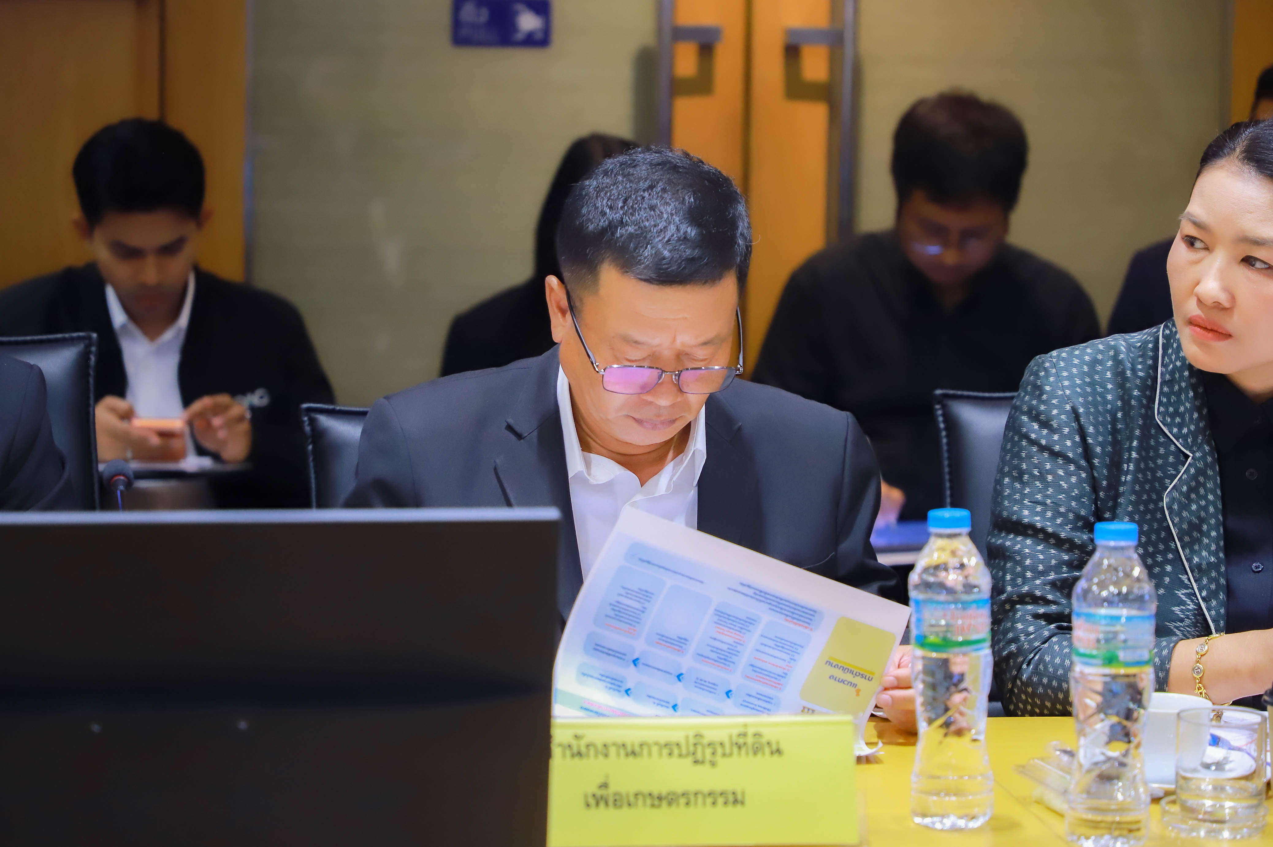 title - รองเลขาธิการ ส.ป.ก. ร่วมการประชุมคณะกรรมการบริหารการขับเคลื่อนงานนโยบายสำคัญและแก้ไขปัญหาภาคเกษตร